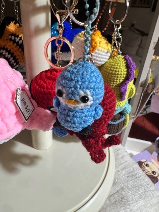 Penguin crochet keepsake
